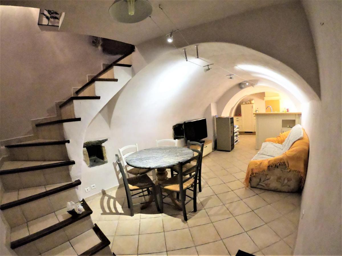 Gîte Ispagnac Hébergement de vacances *